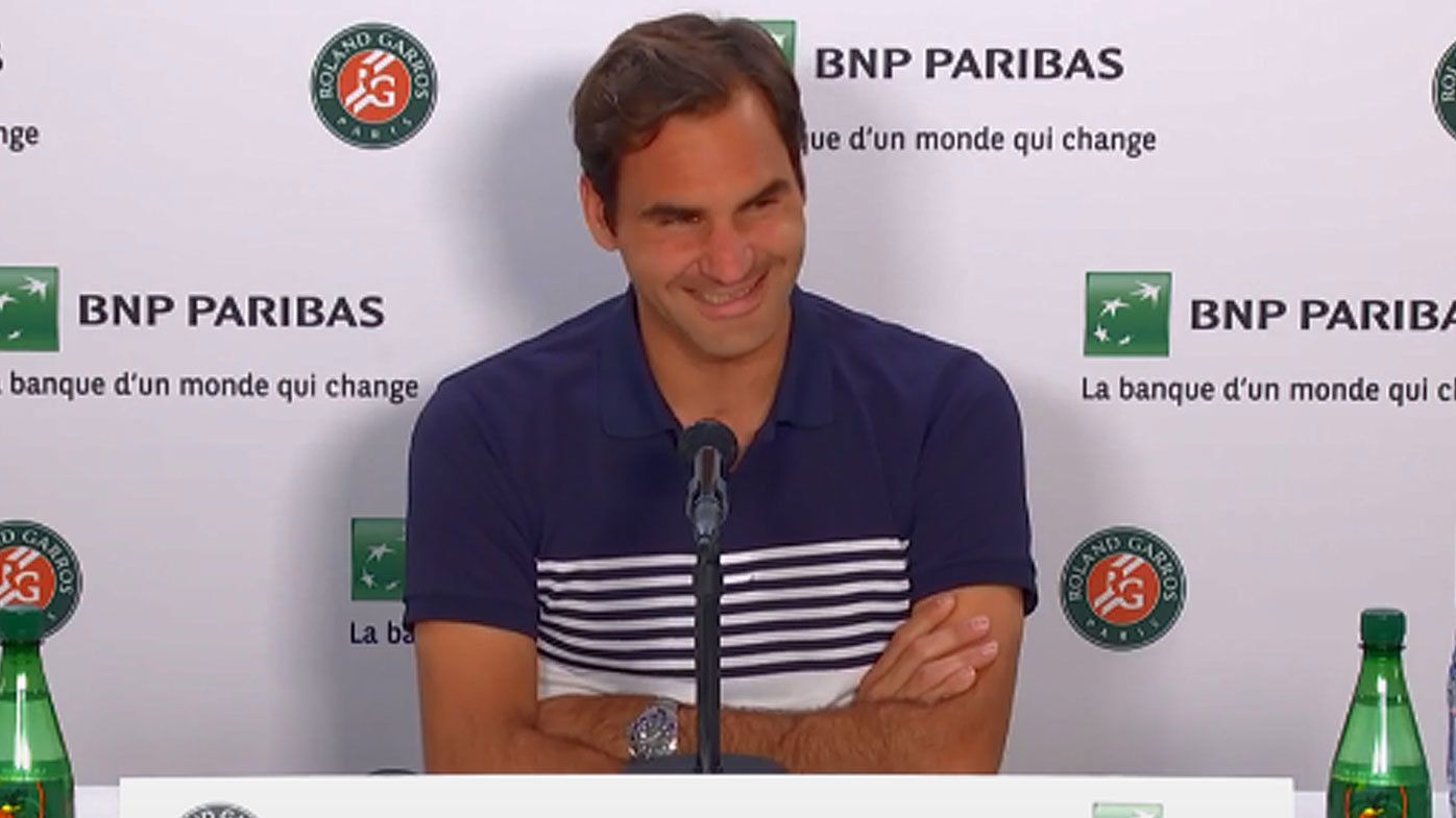 Federer reacts to bizarre question from reporter