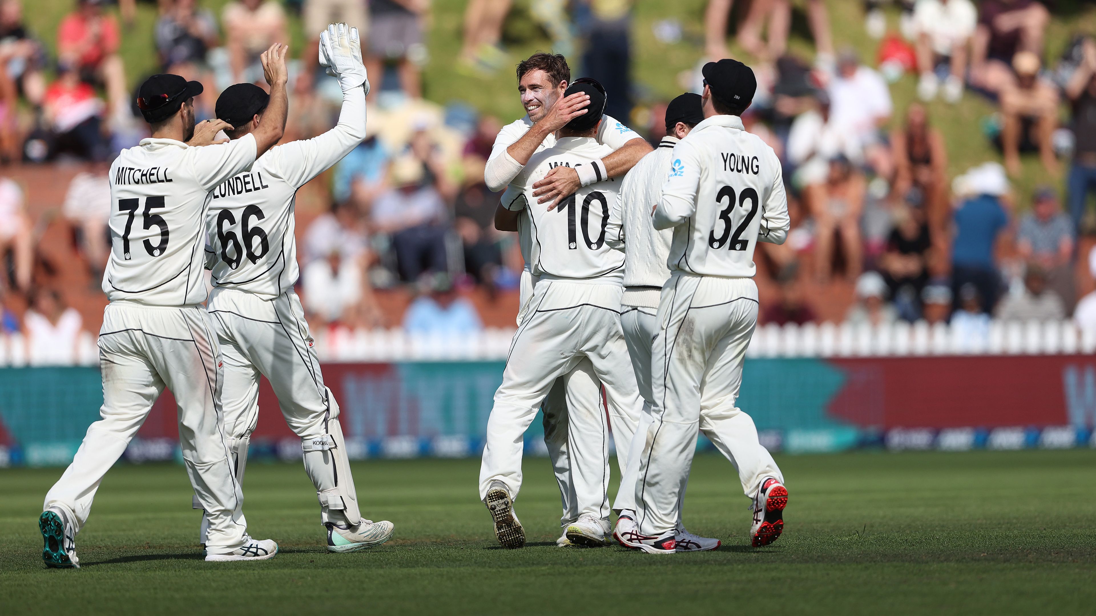 Epic finale to 'one of the greatest Test matches of all time' as Black Caps steal victory