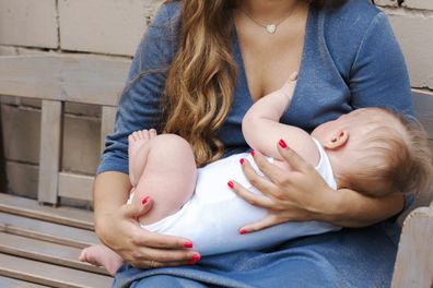 Breastfeeding mum's breasts become two different sizes - 9Honey