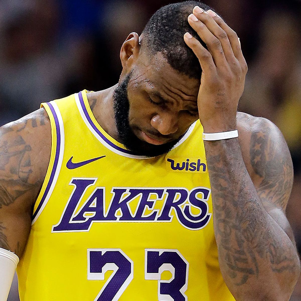 Los Angeles Lakers: LeBron James admits to almost cracking