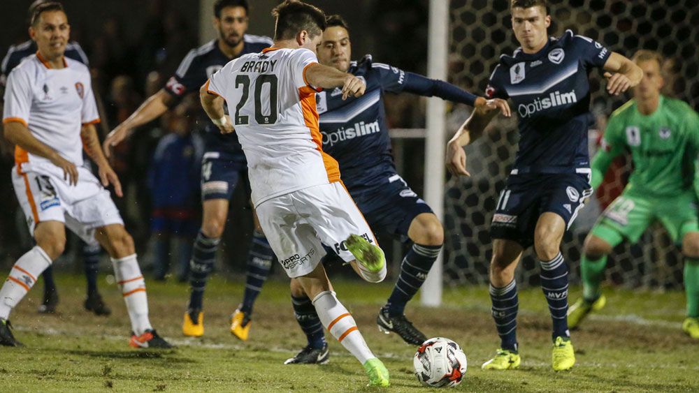 Pitch complaints overshadow Melbourne Victory's rout of Brisbane Roar in FFA Cup