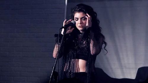 Lorde's 'Royals' banned from airwaves during World Series
