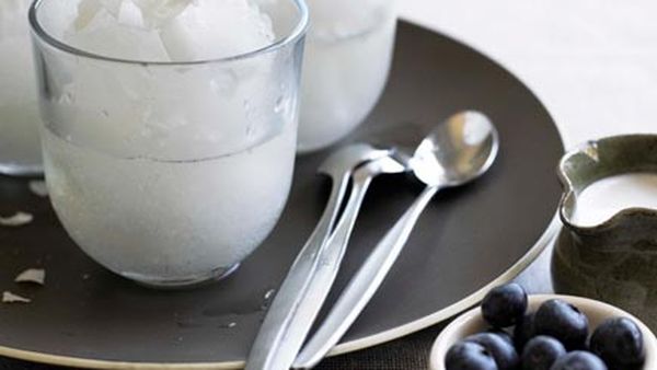 Elderflower ice with blueberry and coconut