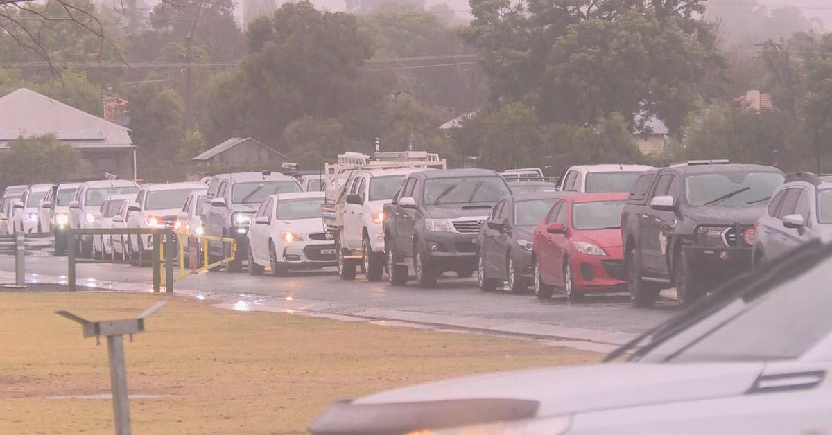 Coronavirus Nsw Update Hundreds Queue For Testing As Regional Nsw Put On Alert For Covid 19