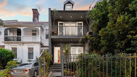Sydney auction real estate house home property 