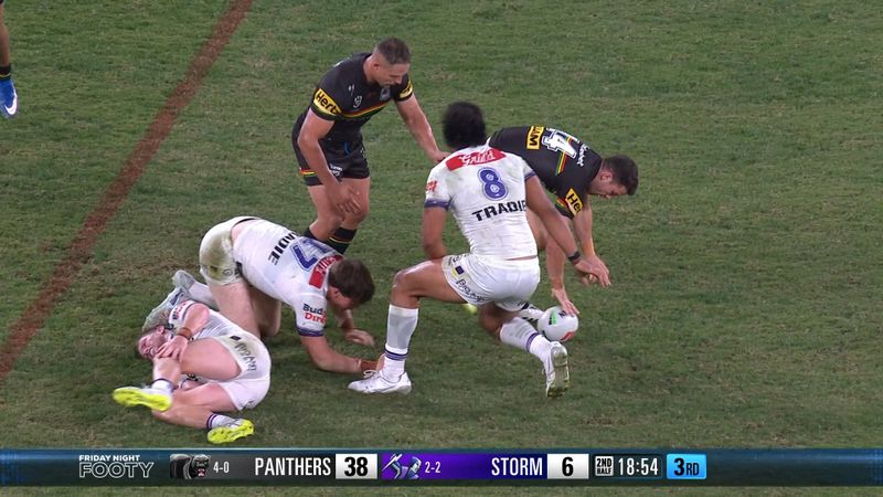 Grant pulls out of tackle in pain | Nine.com.au