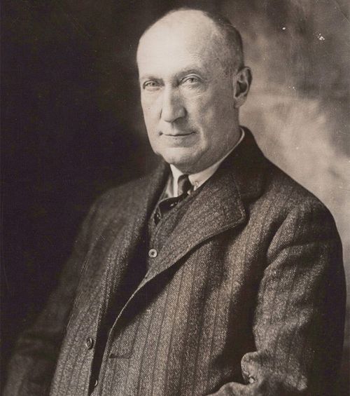 Bir ömür boyu bekar olan Charles Vance Millar'ın yaşayan varisleri yoktu.