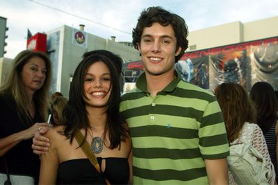 When: 2003-2006<br/>On-screen, Seth and Summer get married in <i>The OC</i> and live happily ever after. Off-screen, they headed to Splitsville. This one's almost too hard to speak about *sniff*