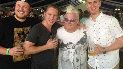 Geelong mayor Darryn Lyons under fire over naked t-shirt