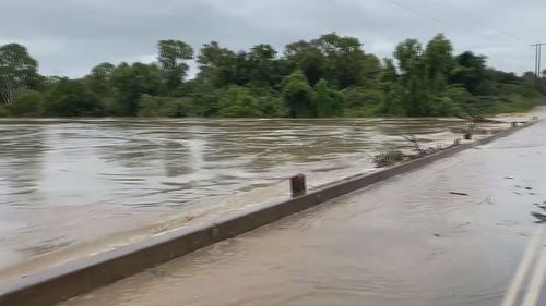The Burdekin River swallowed the Anabranch Bridge early on Wednesday, which cut off the only road in and out of Rita Island.﻿