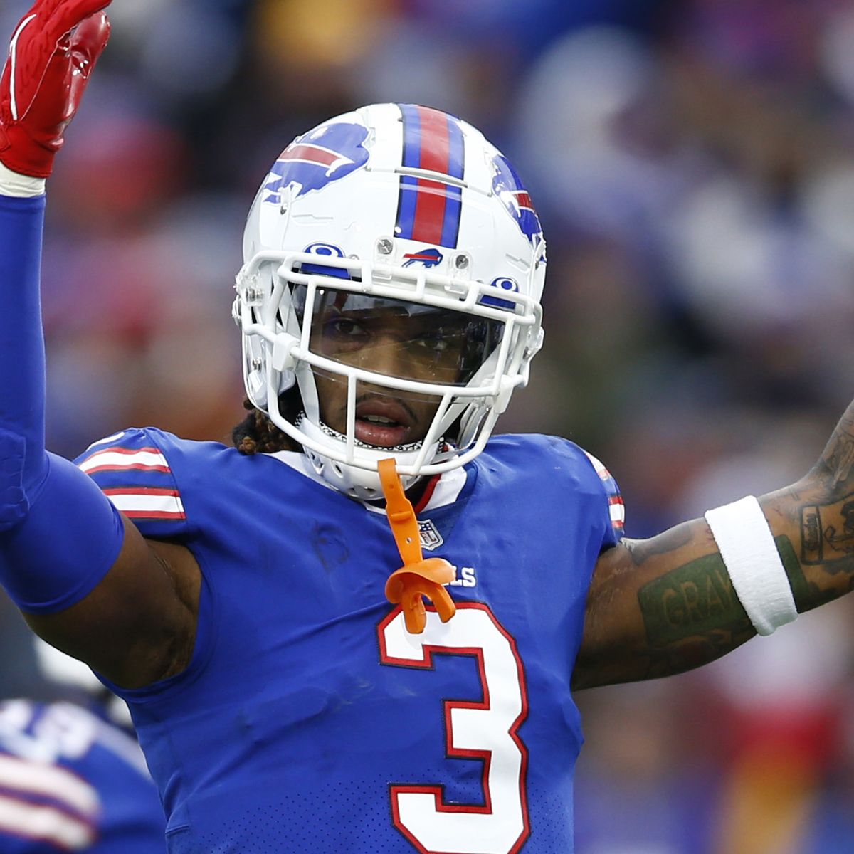 What is the No. 3 patch on Bills' jerseys? Buffalo honors Damar Hamlin's  recovery during playoff run