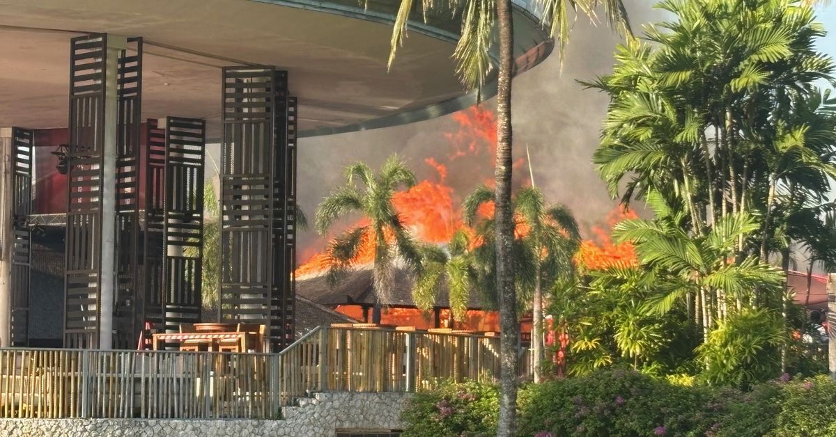 Fire breaks out at popular tourist resort in Bali