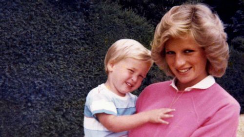 A pregnant Diana holds Prince William. (File image)