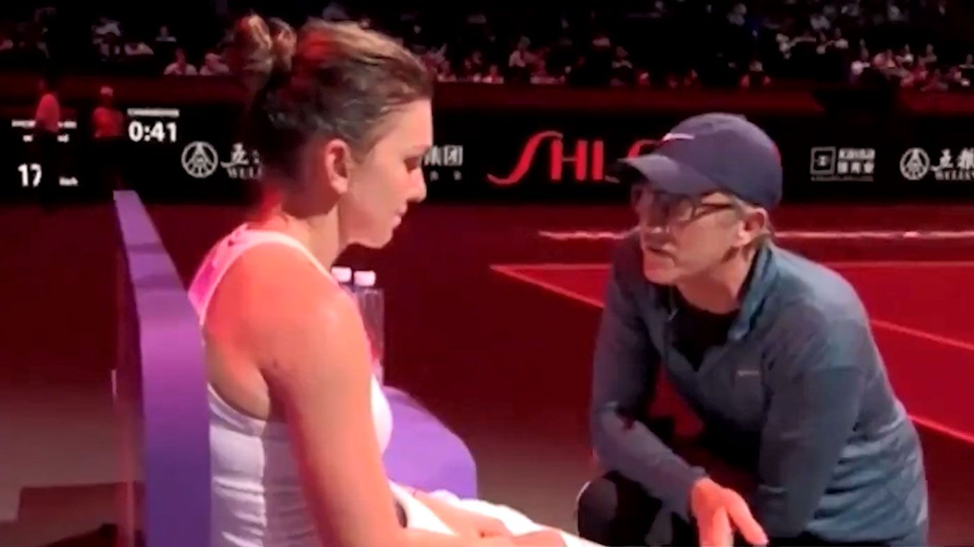 Darren Cahill gives SImona Halep a stern pep talk