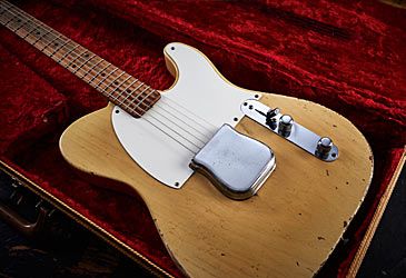 What model Fender is illustrated above?