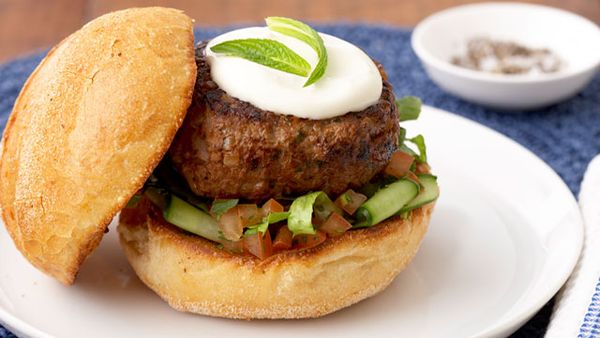 Lamb burgers with tomato and mint salad