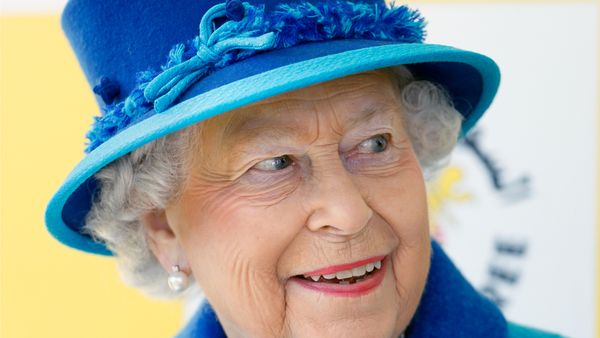 Meeting the Queen: the Queen's senior aides have called emergency meeting at Buckingham Palace. Image: Getty