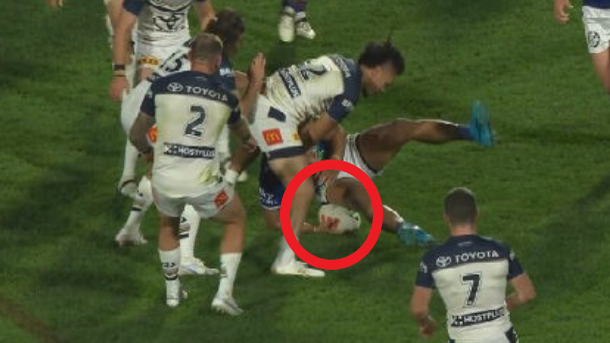 Greats baffled by bizarre Bunker call as Warriors down disappointing Cowboys