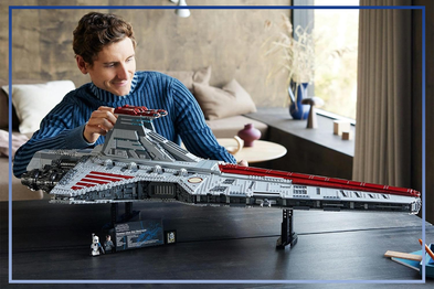 9PR: Lego Star Wars ﻿Venator-Class Republic Attack Cruiser Building Set