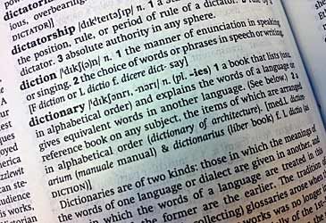 Which verb has the longest entry in the Oxford English Dictionary with 430 senses?