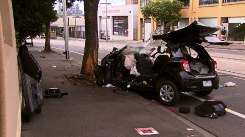 Woman in critical condition after car hits tree in Melbourne