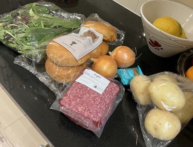 Dinnerly beef burgers kit