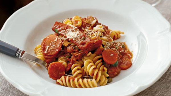 Fusilli with squid and tomato