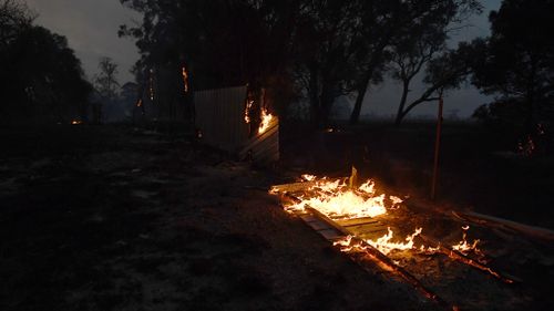 Victoria Bushfires emergency Bunyip State Park Yinnar South