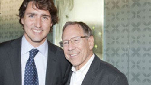 Former Justice Minister Irwin Cotler (right) with Canadian Prime Minister Justin Trudeau. (Canadian Jewish News)