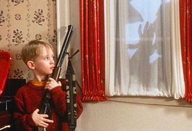 Still from Home Alone (20th Century Fox)