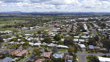 Rising rents appear to be pushing ﻿Australians further away from city centres, as property markets continue to met with supply challenges.