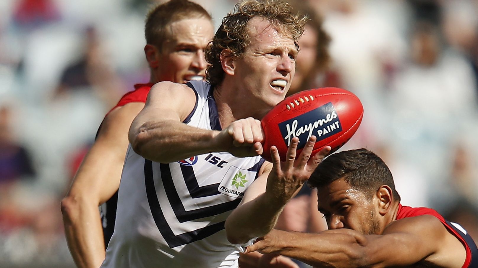 Fremantle great David Mundy will retire from the AFL at season&#x27;s end.