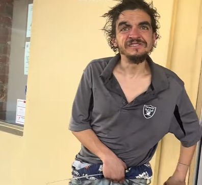  former Nickelodeon star, Tylor Chase, who was revealed to be homeless has been put up in a hotel room with the help of his former co-star. 