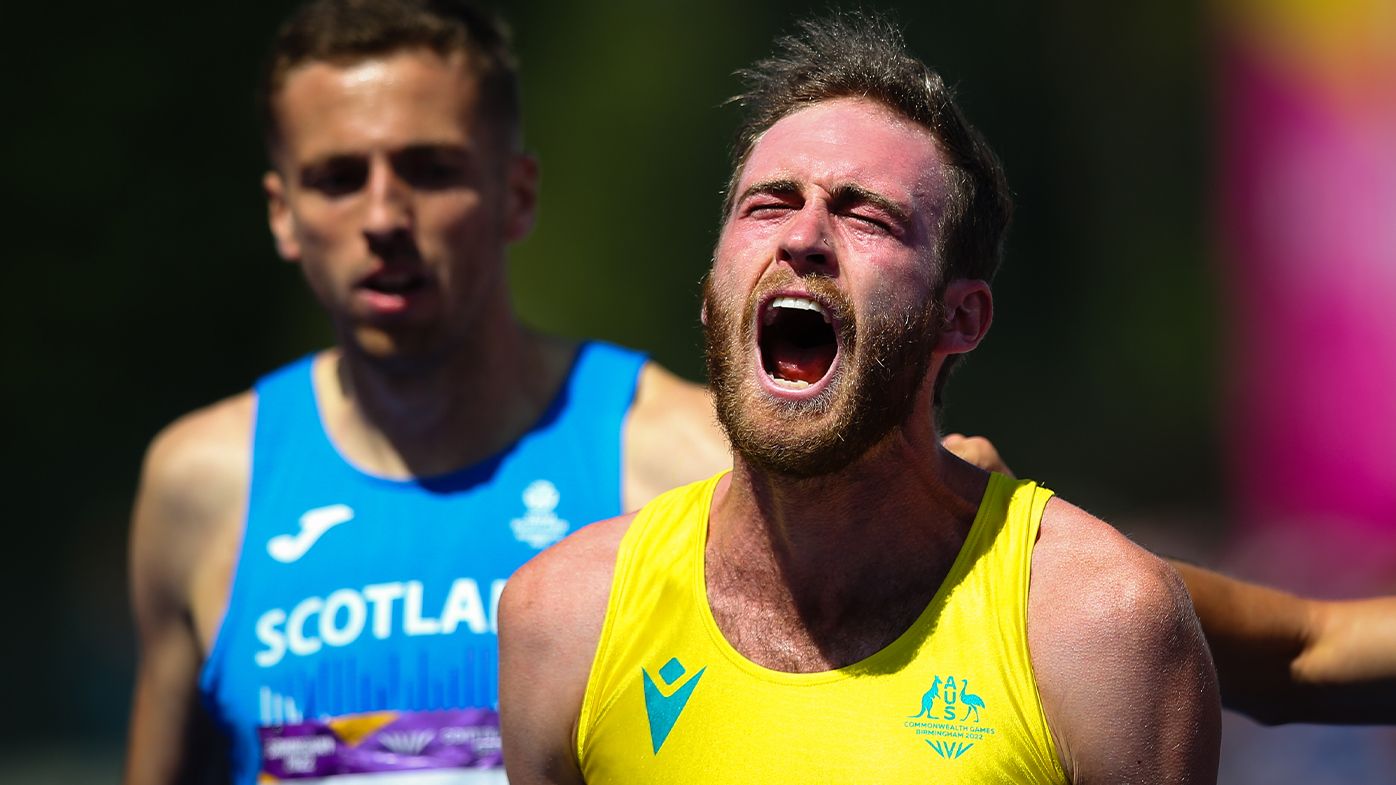 'Extraordinary': Aussie runner Oliver Hoare pips Kenyan for historic Commonwealth Games gold