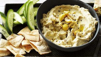 Quick chestnut hummus dip dish