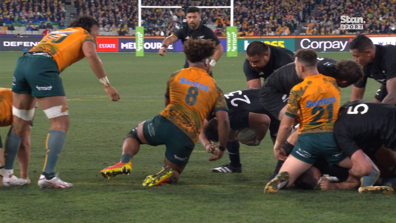 All Blacks star savagely taunts Wallabies ace Nic White in MCG blow-out