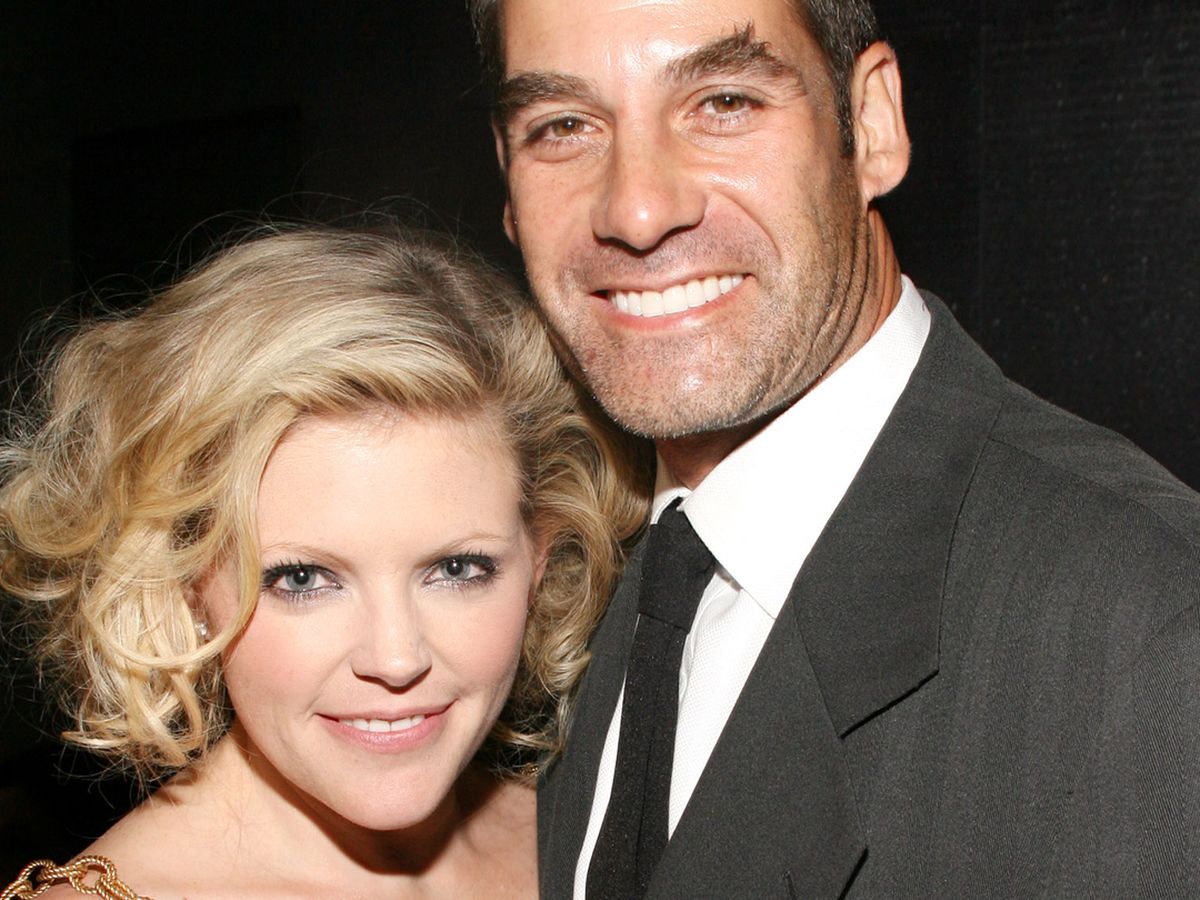 Why did Natalie Maines from The Chicks and actor Adrian Pasdar divorce?  Explainer | Gaslighter, cheating allegations, the boat and net worth -  9Celebrity