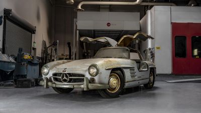 Mercedes Benz Sl 300 Gullwing Found Hidden In Us Barn