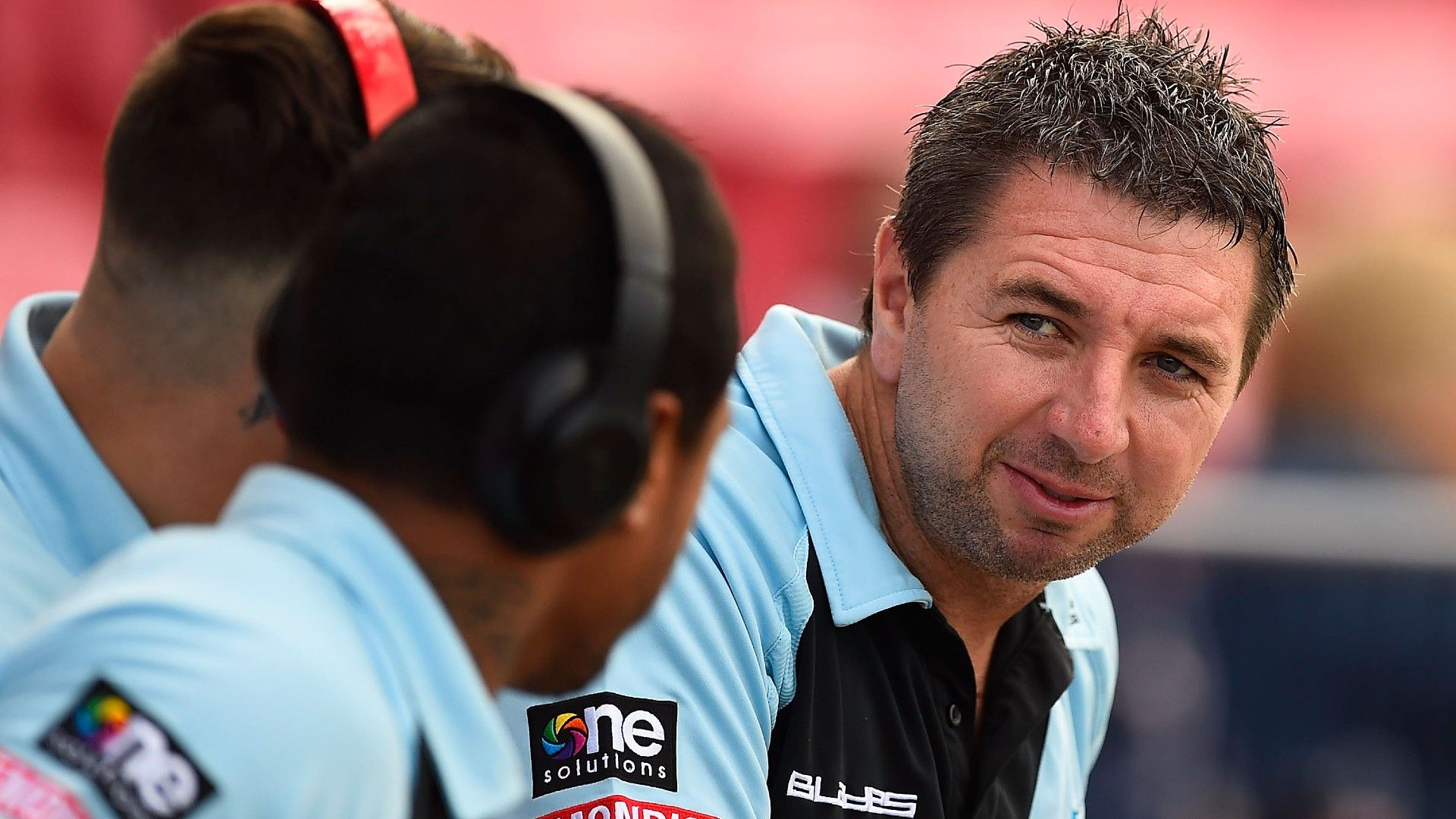 LIVE: Sharks bolster staff ahead of key game