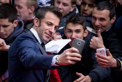 Sydney's adopted son Alessandro Del Piero spent time with the fans.
