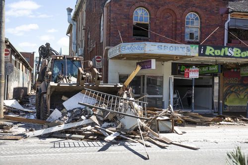 The clean up begins in the CBD of Lismore after it was impacted by flood waters for the second time in one month. .1st April 2022 Photograph by Natalie Grono