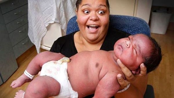 Natashia Corrigan and her 14-pound bubba. Image: Instagram/@heraldsunphoto