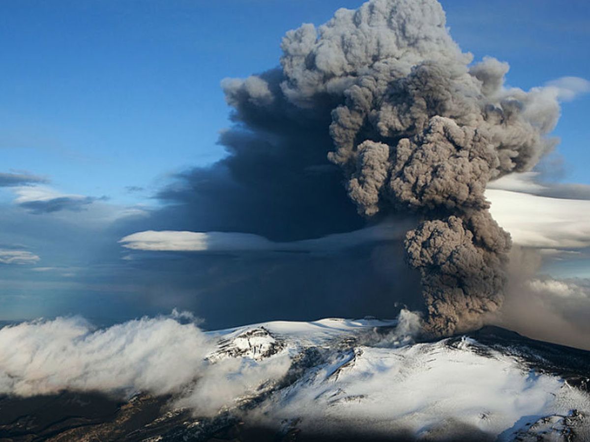 Iceland volcano eruption imminent after thousands of earthquakes in one week