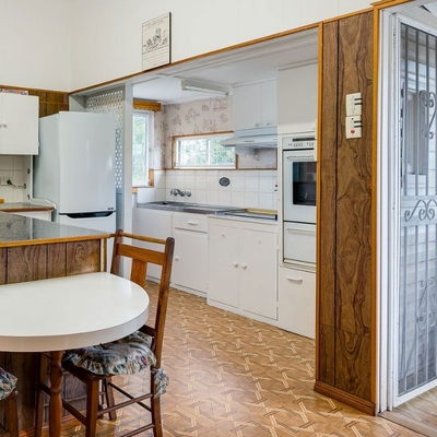 95-year-old vendor sells $1.04m time capsule home in Brisbane