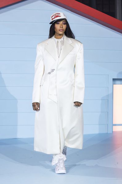 PARIS, FRANCE - JANUARY 20: (EDITORIAL USE ONLY - For Non-Editorial use please seek approval from Fashion House) Naomi Campbell walks the runway during the Louis Vuitton Menswear Fall/Winter 2022-2023 show as part of Paris Fashion Week on January 20, 2022 in Paris, France. (Photo by Victor Boyko/Getty Images)