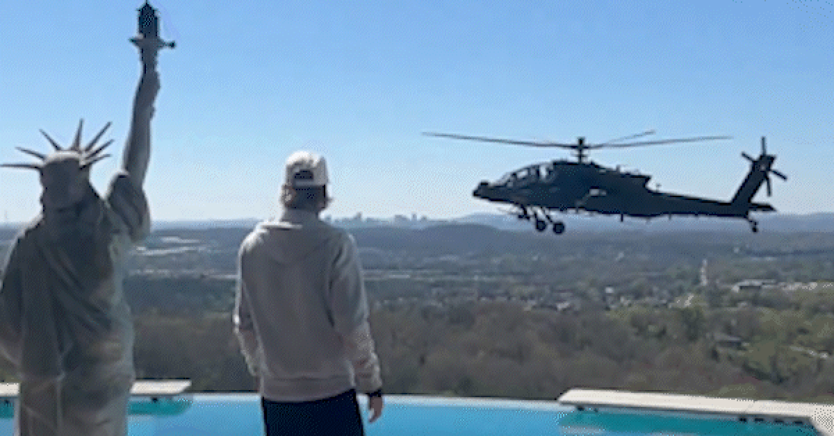 US Army investigating Kid Rock helicopter stunt