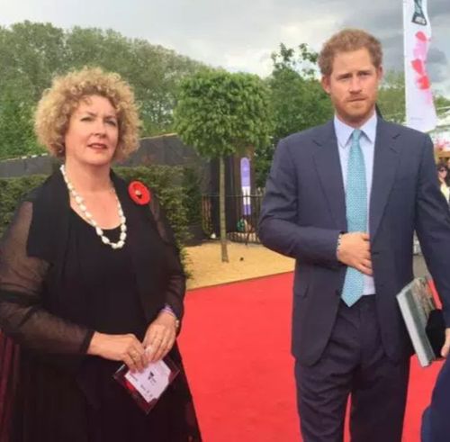 Lynn Berry meets Prince Harry at the Chelsea Flower Show in London where the 5000 Poppy project held a display. (Photo: 5000 Poppies).