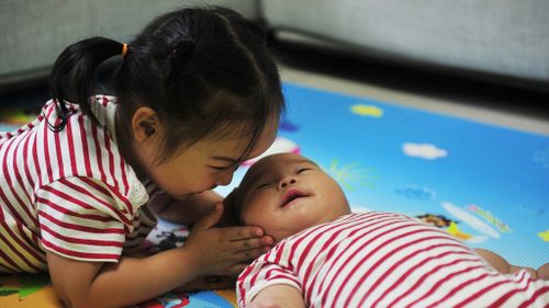 China officially ends one child policy, effective from January 1