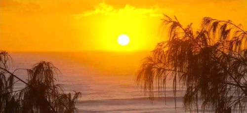 Both Sydney and Adelaide recorded their hottest April weather on record yesterday. (9NEWS)