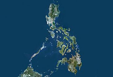 Which is the largest island in the Philippines by area?
